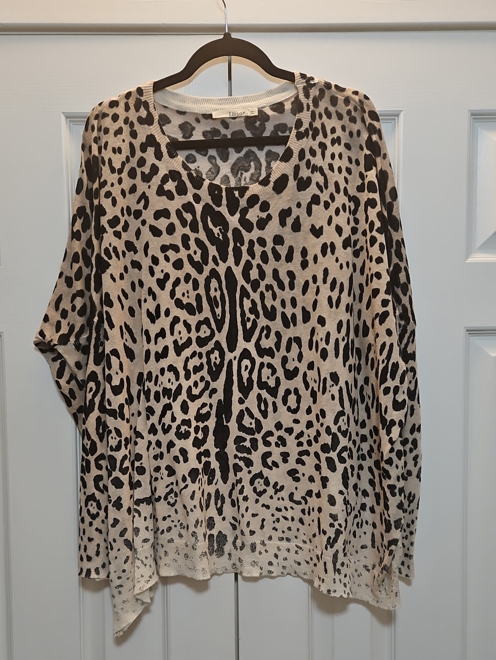 Ellison Taupe & Black Leopard Scoop Neck Sweater Asymetric Bottom L Womens EUC